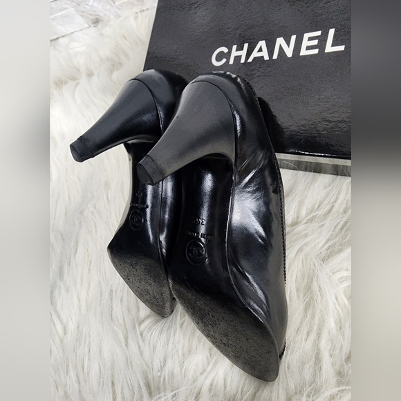 Auth Vintage 80s Chanel pump with patent - Picture 10 of 13